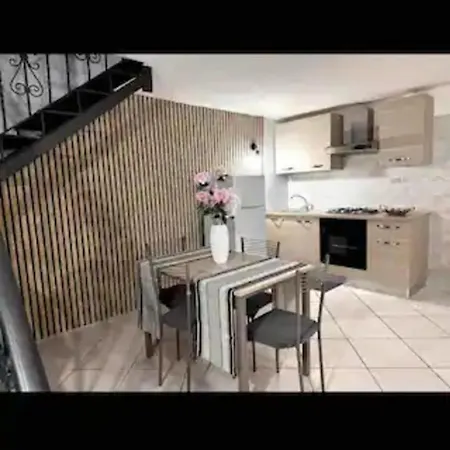 Tina's Center * פומפיי